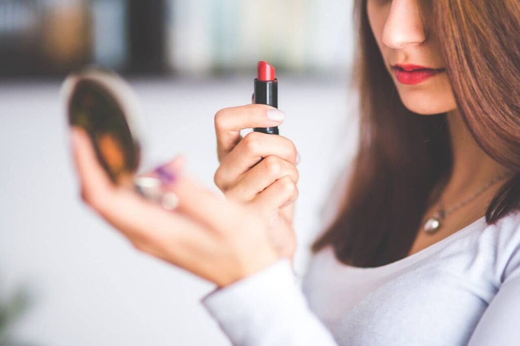 choisir teinte rouge à lèvres